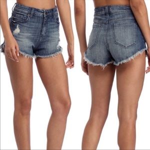 lulu high rise cut off shortie